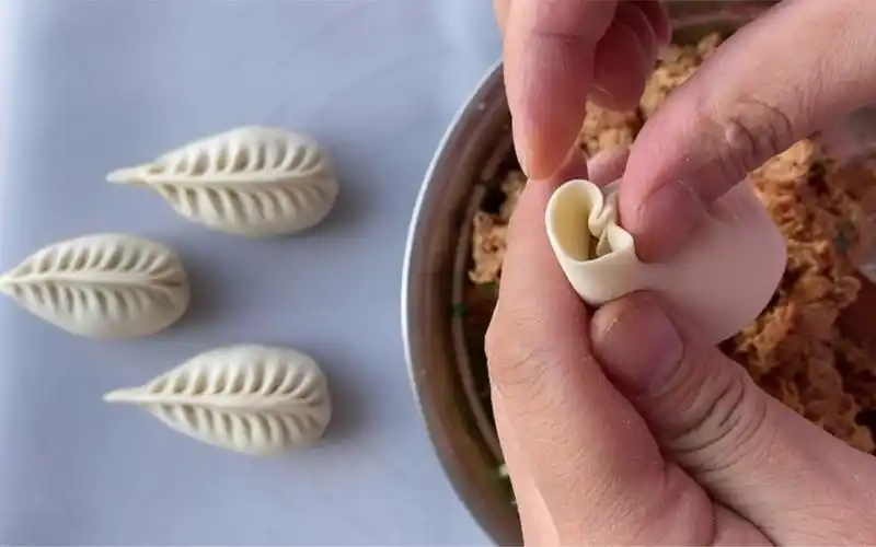 简单易学的柳叶饺包法