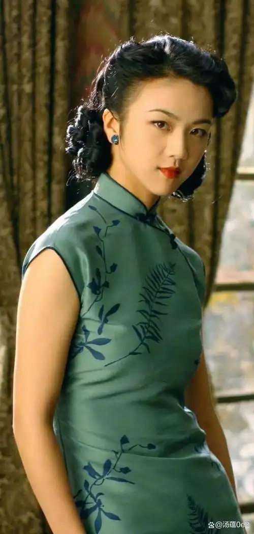 八位旗袍佳人,曲线优美,美丽惊艳