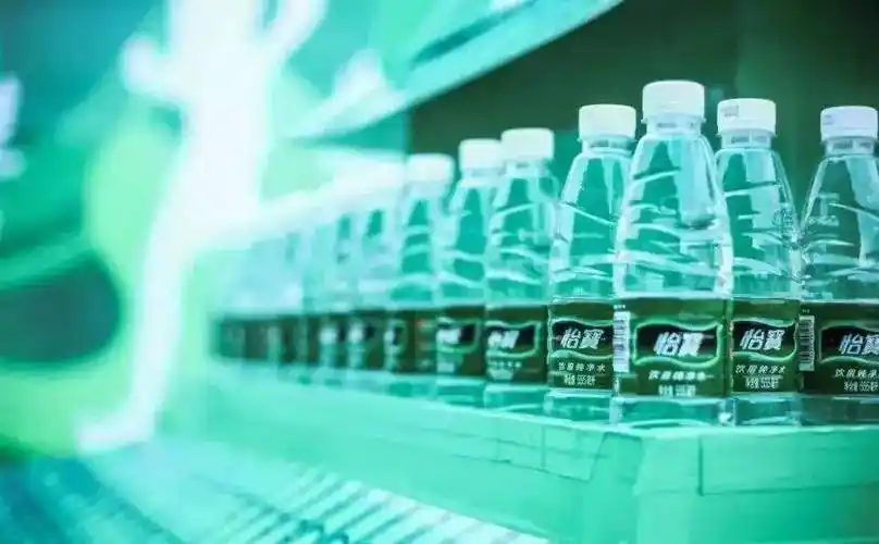 农夫做绿瓶,水战不能停 | 消费巴士