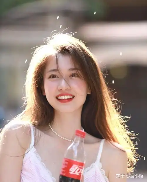 鹿小糖的美女推送第1期爱笑的女孩子都很可爱