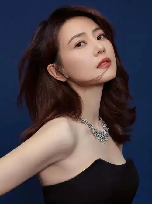 盘点10位"一眼万年"的美女演员,个个都美到窒息