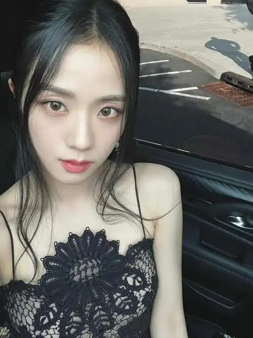 jisoo金智秀|自拍界的神|金智秀|自拍_新浪新闻