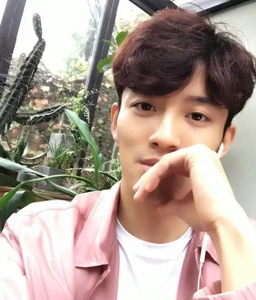 陈奕龙图片 陈奕龙帅气生活照图片,明星,帅气,帅哥,大陆男明星,帅哥