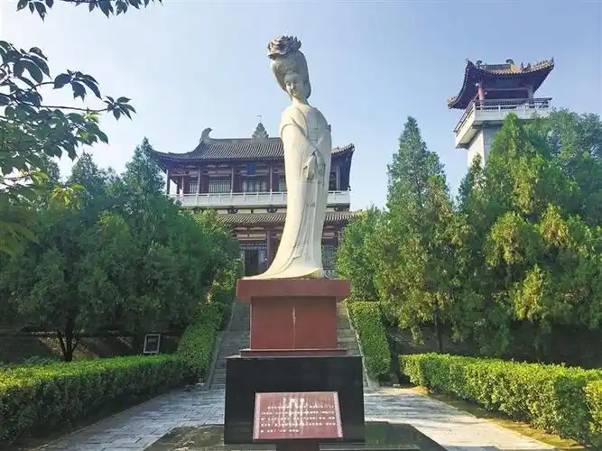 杨贵妃雕像.