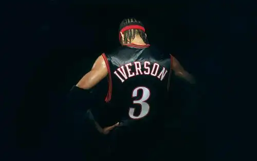 《范特西篮球》战神-艾佛森登场 陪您跨年迎元旦