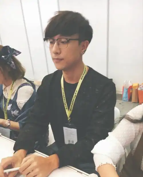 景向谁依真好帅好可爱声音真好听一cv给我景建一个不断更新的帅气集中