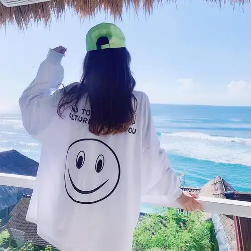 野洵侧脸女帽子控