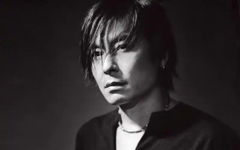 ◤他的人生就像一场游戏一场梦◢当年他红过香港4