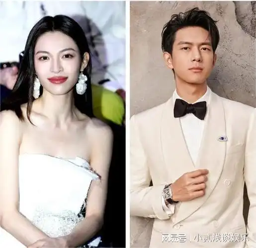 2017年,钟楚曦开始与一位外籍素人帅哥交往,并公开展示了两人的亲密