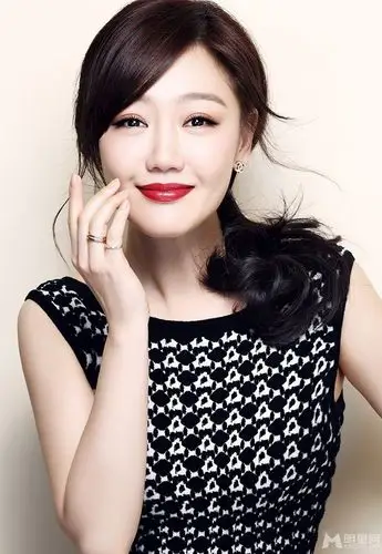 近年来薛佳凝工作生活都十分低调,作品也不太多,鲜有新闻报道,曝光率