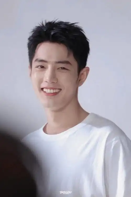 太治愈了!#肖战露齿笑颜#  @x玖少年团肖战daytoy