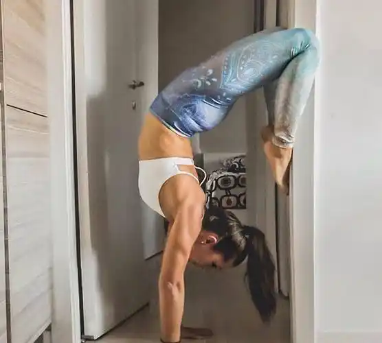 王一博穿泳衣,身材好到让人不敢直视吗?