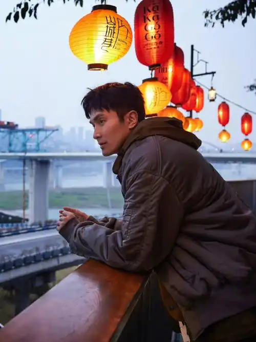 高伟光生活照系列