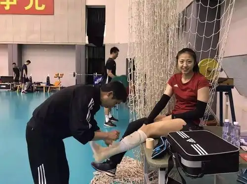 丁霞说出不和对手握手真相球迷全是借口你还记得大梅吗