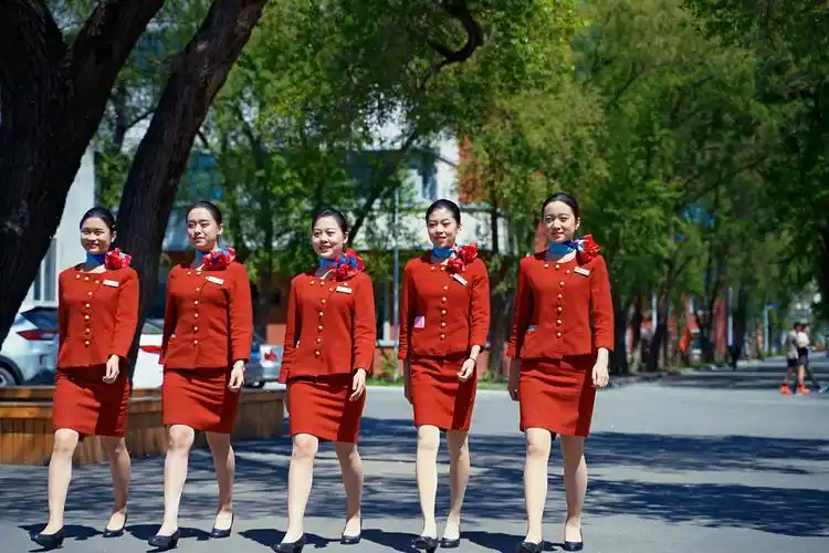 哈尔滨航空职业技术学院印象——拍"最美空姐"主题创作