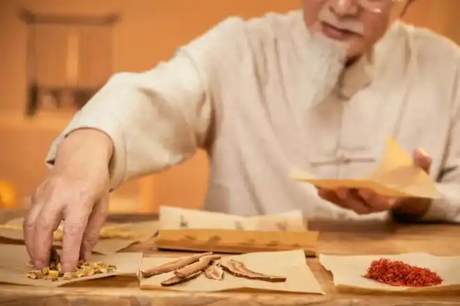 乳腺癌患者可以吃中药抗癌吗?内附通用调养方剂-觅健