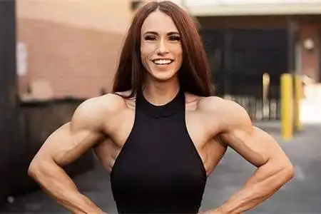 还在羡慕别人的倒三角身材?三个动作,帮你完美打造背部肌群