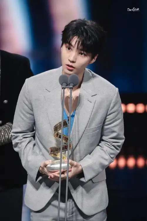 dark_star_王俊凯个人站