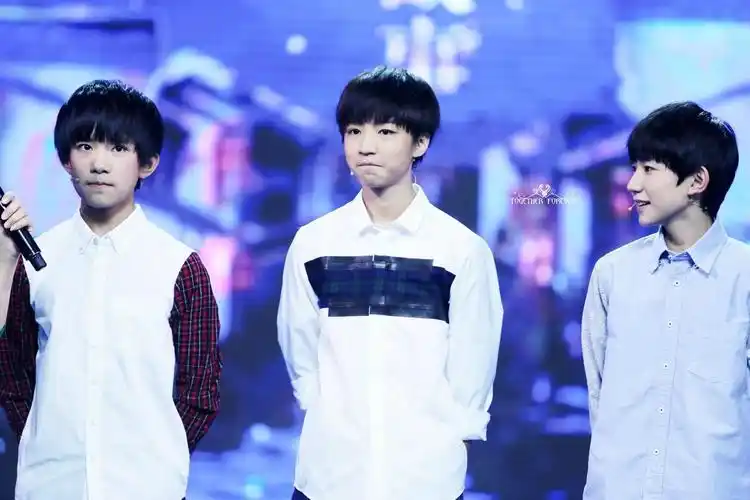 2014tfboys《中国文艺—我的秋晚故事》录制_高清图片大全-爱豆app