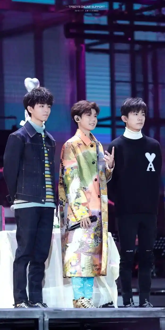 tfboys #王源 #易烊千玺 #王俊凯 #壁纸 #亦孤 - 抖音