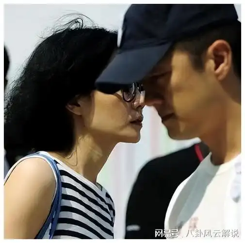 王菲婚礼喜报李亚鹏自曝祝福不嘲不急不赞否实至名归