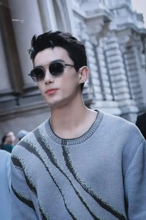 19  米兰 杰尼亚 晚宴咱代言人的眼睛主打一个不给看@吴磊leo.