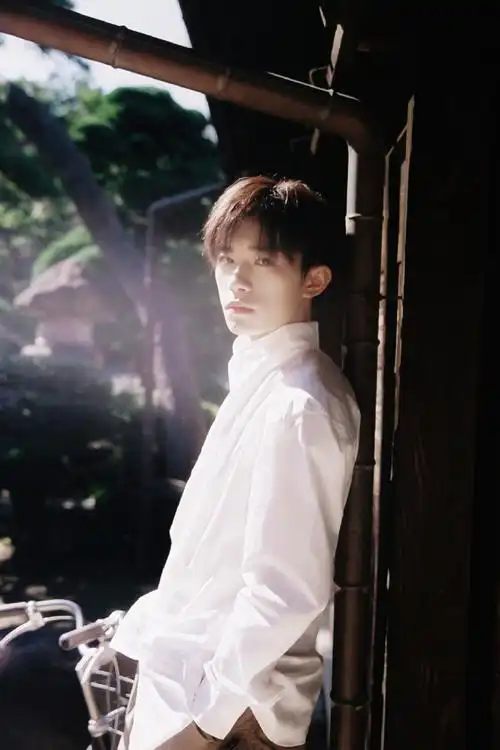 四字 易烊千玺 yyqx 四字弟弟