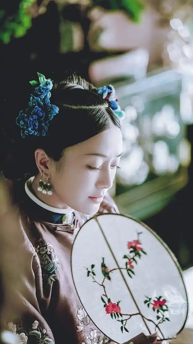 延禧攻略.富察容音/富察皇后.秦岚