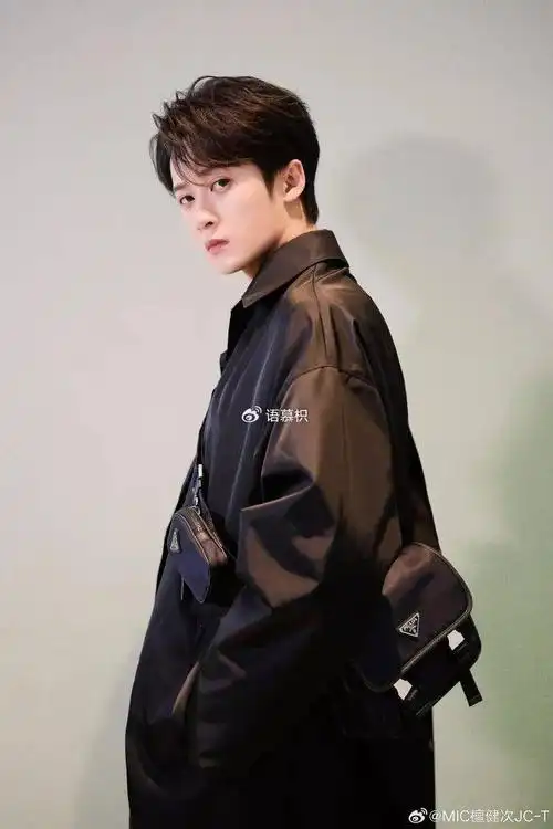 郑爽被追杀?周冬雨压榨员工?白鹿很势力?檀健次跳槽?高伟光摆烂?