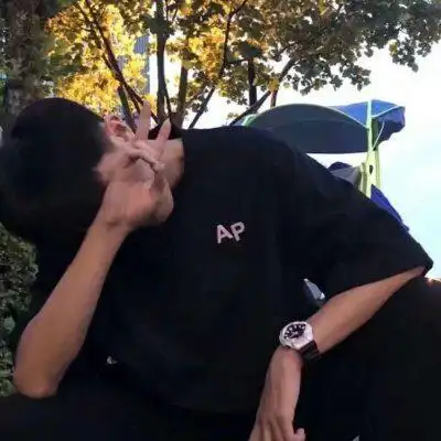 高清照片男生帅气图片阳光少年酷酷的男生真人微信头像图片