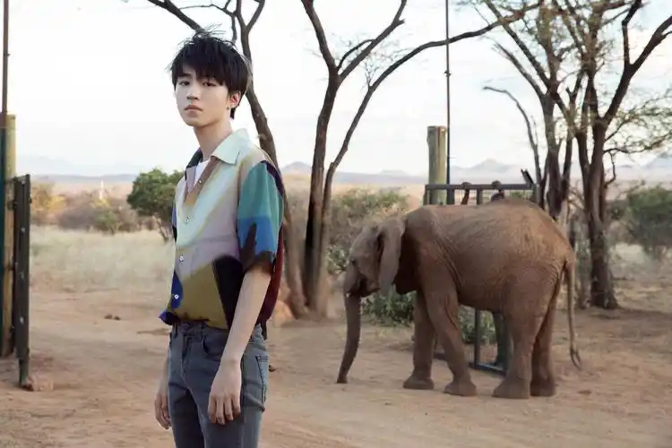 王俊凯肯尼亚写真图集温暖的少年啊你是这个世界上最美好的存在67