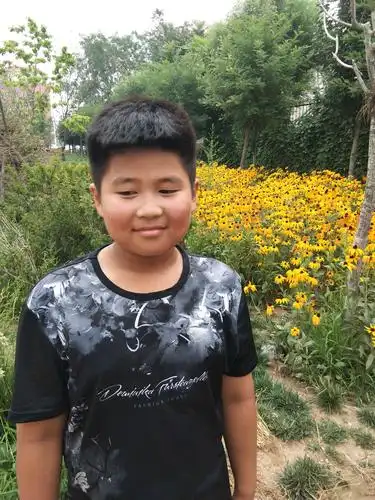 蒙族,12岁,我也是一个没有烦恼的小男孩