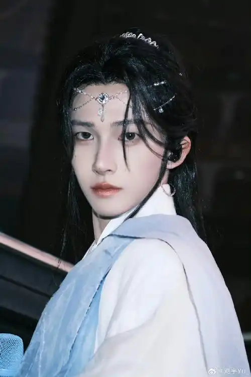 刘宇国风路走对了##刘宇打开了百分百的自己