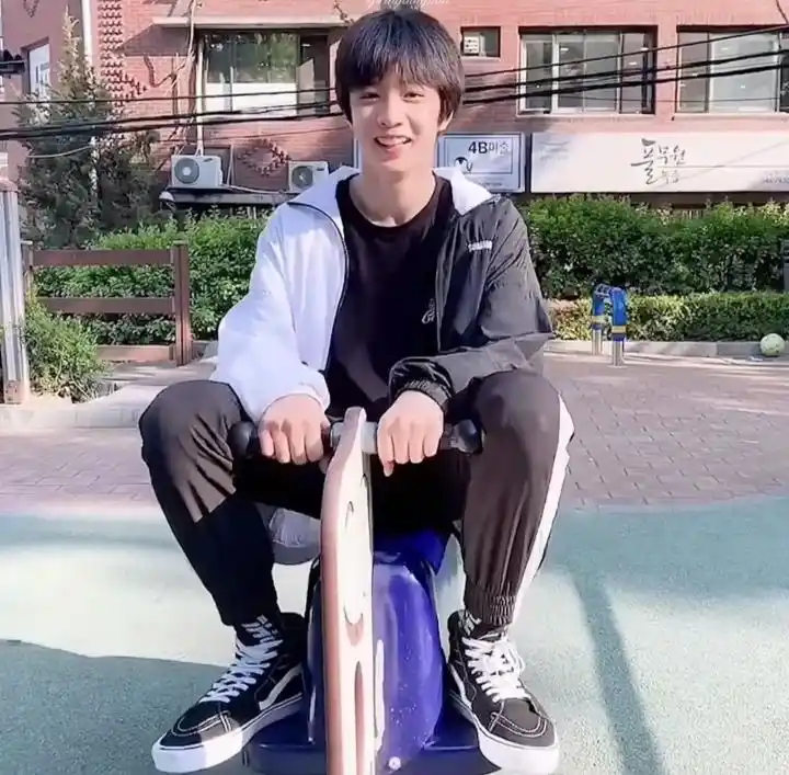 刘耀文女友视角