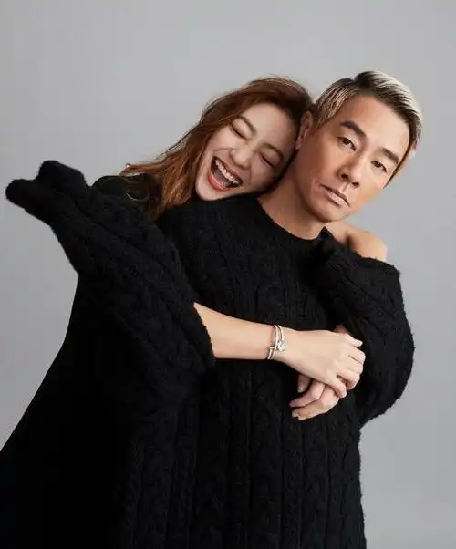 张柏芝陈小春亲密照曝光本尊曾亲口澄清是好朋友他很相信我