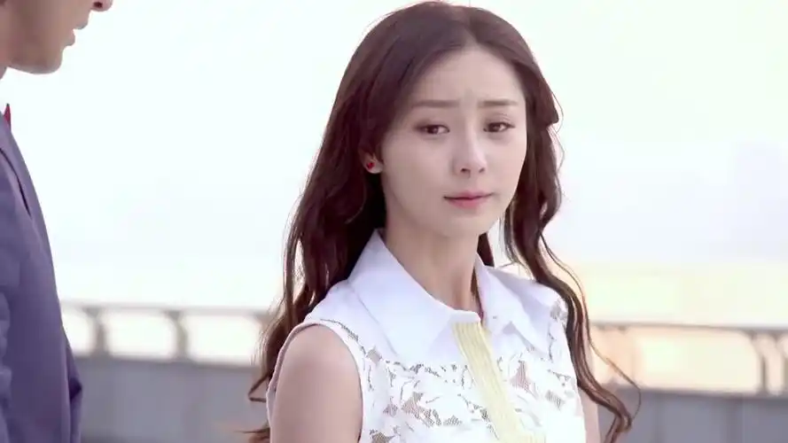 爱的阶梯:乐美拒绝楚总,谁知她男友是楚总员工,楚总立刻开除他