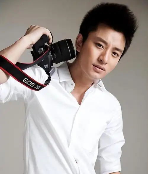 为何贾乃亮陷入无戏可拍的困境资源匮乏与娱乐圈内卷的双重夹击