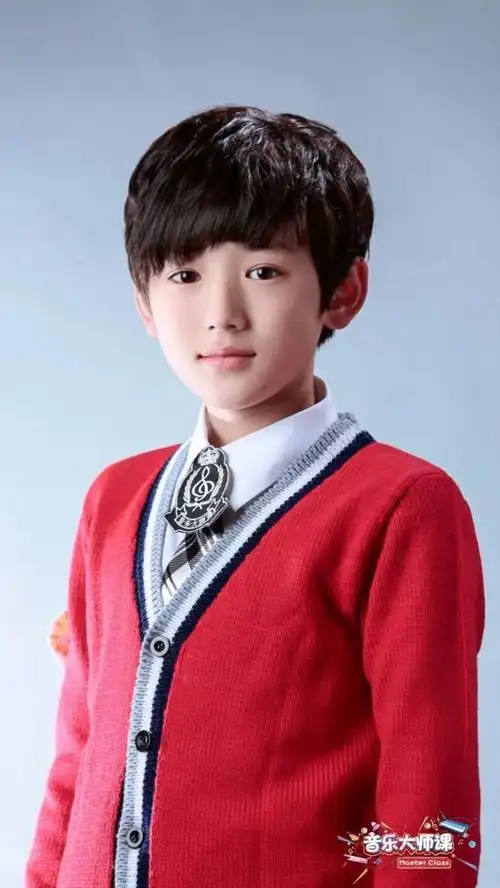 宋亚轩高清手机壁纸:小时候的宋亚轩简直就是个奶团子,小漂亮_腾讯新