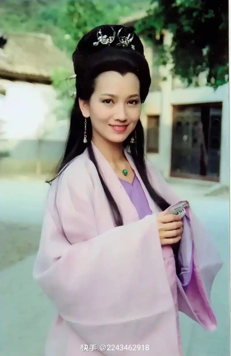 赵雅芝 新白娘子图片收藏和点赞哦#新白娘子传奇 #古装造型 - 兑趑