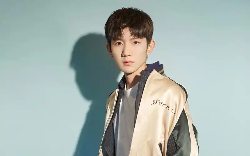 王源帅气写真图片桌面壁纸