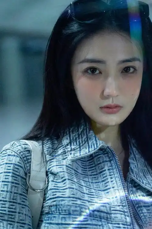 徐璐巴黎时装周出发随拍##徐璐出发巴黎造型随拍