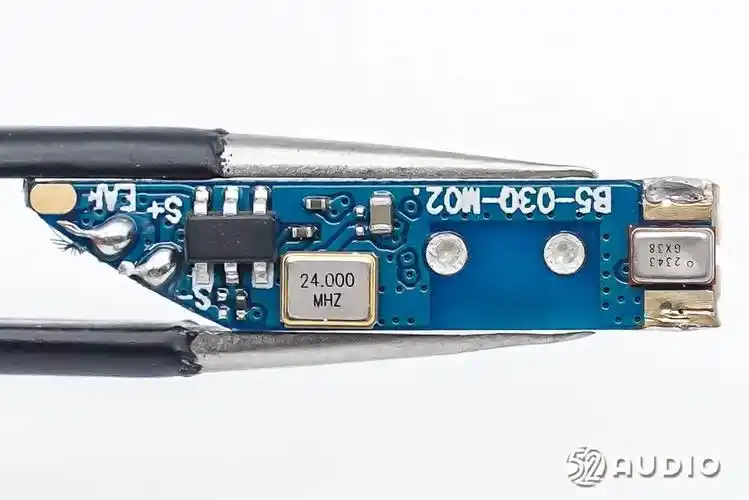 苹果尴尬了!华强北抢先推出"带屏airpods pro",内部方案全曝光