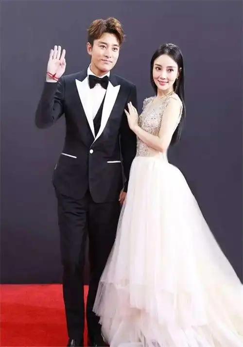 直到看见李小璐近照,终于明白李小璐为何离开贾乃亮