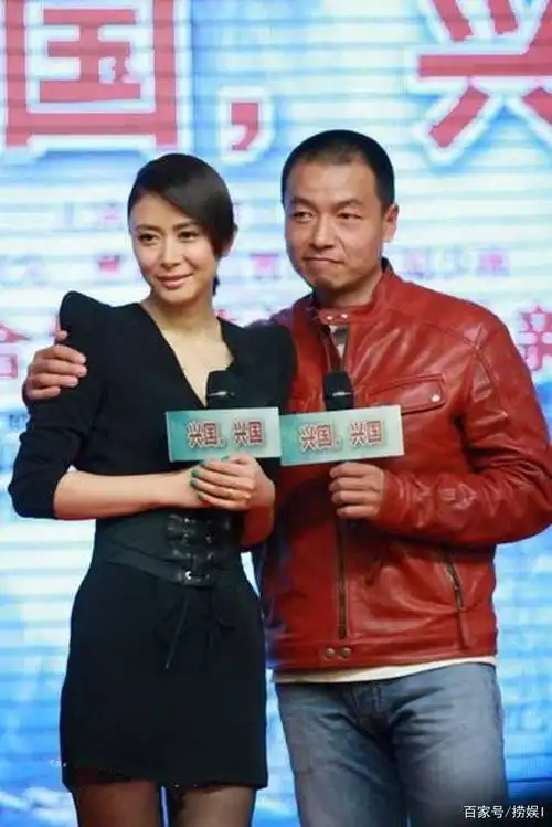 47岁老戏骨王挺:出演《重案六组》走红,戏外的老婆是塞娅公主