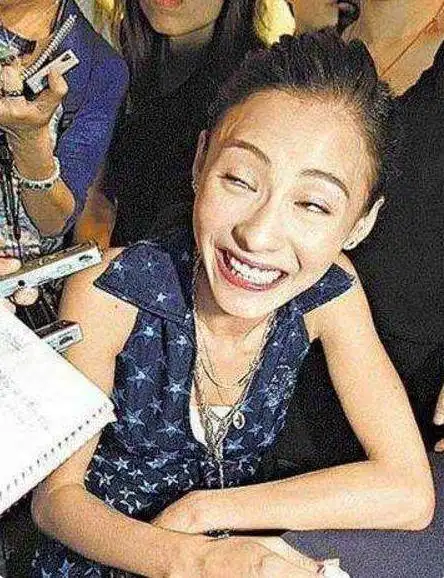明星最想删除的黑历史李冰冰台上挖鼻孔陈好尴尬得难以启齿