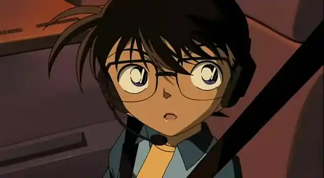 柯南戴耳麦的图片