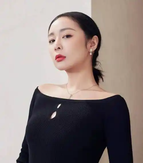 娱乐圈这些微胖女星才是极品,珠圆玉润,丰润有度,让人心猿意马_身材