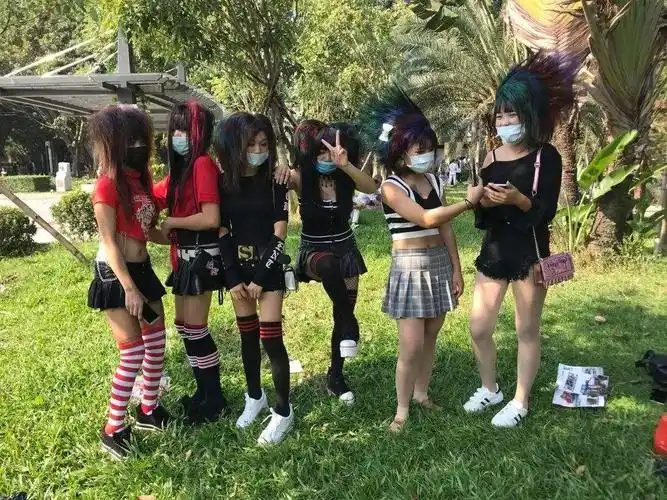 当年的90后非主流长大了将家装修成这样网友不出所料