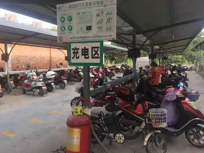 又遇电动车室内充电起火,当事人被爆炸声惊醒!