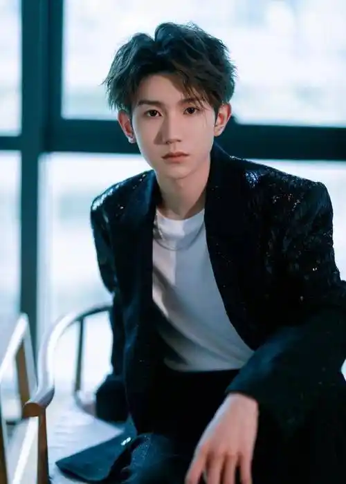 王源:走过廿一惊喜,共盼廿二佳绩!(下)_品牌_方面_官宣